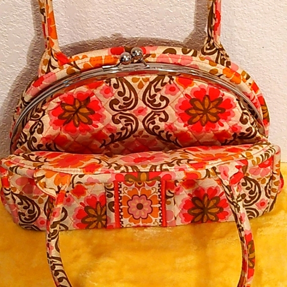 SALE! VINTAGE RETIRED VERA BRADLEY LARGE CLASP CLOSURE BAG - Picture 2 of 6